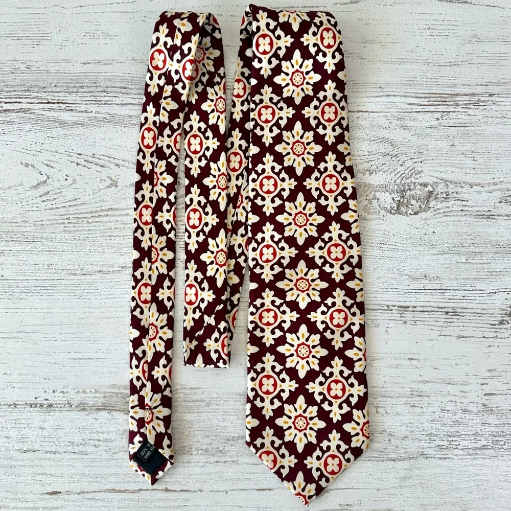 VERA BRADLEY for BAEKGAARD Floral Retro 100% Silk Handmade Tie
